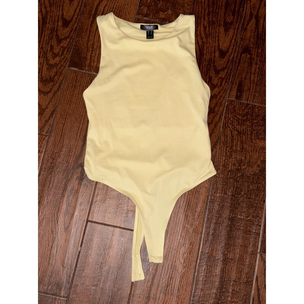 Revamped Women Pastel Yellow Sleeveless Thong Bodysuit Crew Neck Medium